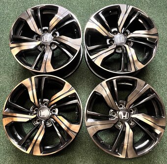 5x114,3 R17 Originál Alu disky Honda Civic - 17