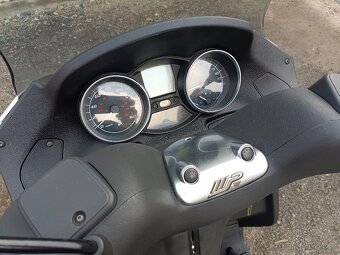 Piaggio mp3 300LT Bílá Cz doklady v ceně - 17