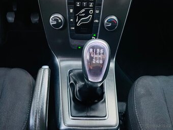 Volvo V40 1.6i BENZÍN MANUÁL 1.MAJITEL KAMERA SERVISKA - 17