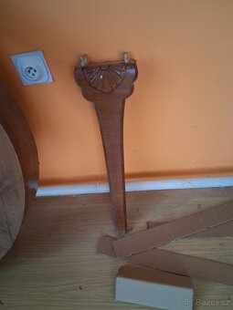 Starožitná jídelna-Art deco. Komoda,vitrina, jídelní stůl - 17