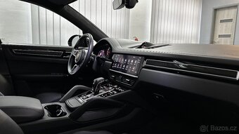 PORSCHE CAYENNE, GTS / TOP STAV - 17