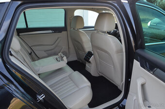 PRODÁM ŠKODA SUPERB COMBI 2.0TDI 150PS MAXIMÁLNÍ VÝBAVA 2015 - 17