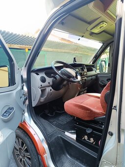 Prodám obytný automobil Renault Master - 17