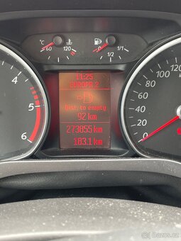 Ford S-Max - 17