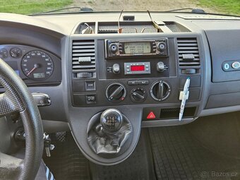 Volkswagen T5 - 17