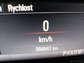 Opel Insignia 2.0BiCDTi 143kw 4x4 Aut ČR 1.maj. DPH - 17