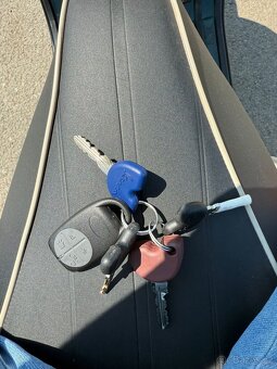 Vespa 125ccm GTS. Rv:2022. havarovane pojizdne - 17