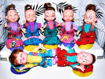 Retro sběratelské malé panenky šklebíci parta 7 rošťáků - 17