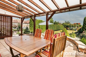 Prodej rodinného domu 5+kk se zahradou a terasou, Blučina – - 17