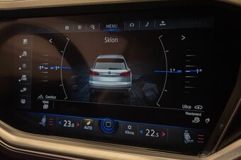 Volkswagen Touareg, 3.0 TDI 210 kW Elegance vzduch - 17