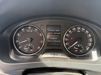 ŠKODA RAPID SPACEBACK 2014 1.4TSI DSG AMBITION PLUS - 17