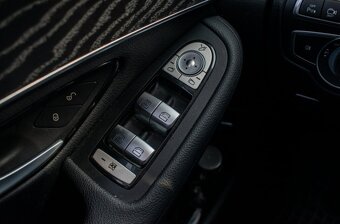 Mercedes-Benz GLC SUV 350 e 4MATIC A/T - 17