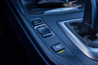 BMW Rad 3 320d xDrive A/T, 135kw, A8, 4d - 17