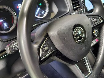 Karoq SCOUT 2.0TDI DSG 4x4 "VarioFlex"LED"Navigace 2.maji - 17