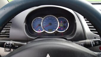 Mitsubishi L200 2,5DI-D Double cab, 2.majitel - 17