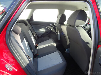Seat Ibiza 1.2i,1maj,s.kniha,tažne,velmi pěkný stav. - 17