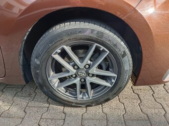 Toyota Corolla 1.6VVT-i 97kW Manual - záruka Autodraftu - 17