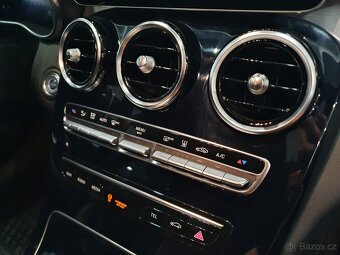 Mercedes-Benz C300e AMG 235kW 9GTronic AMG ext+int Webasto - 17