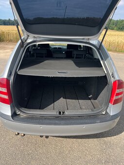 Škoda Octavia 1,9TDI DSG COMBI - 17