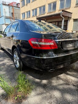 Mercedes w 212 E350d 2010 - 17