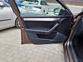 ŠKODA Octavia kombi III, r.v. 2019, DSG, plný servis, tažné - 17