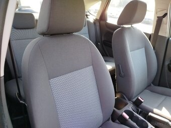 Ford Focus 1.6i 85kW, 137.864km, r.v. 7/2005 - 17