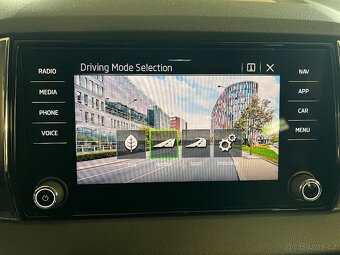 Škoda Karoq 1.5TSI DSG 110kw KAMERA LED TAŽNÉ - 17