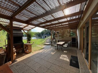 Prodej vícegeneračního domu 5+kk (207 m²) na pozemku 1499 m2 - 17