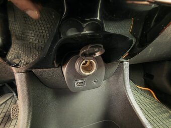 Toyota Aygo 1.0 X-Play - 17