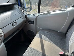 RENAULT TRAFIC 2.0TDCi MINIBUS OSOBNÍ - 17