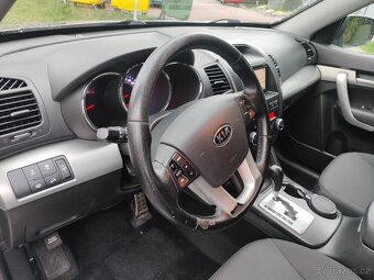 Kia Sorento, 2.2 CRDI 145kW ČR  servis - 17