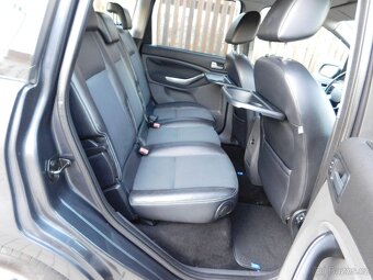 Ford C-max 2.0 TDCi,,TITANIUM,pěkný,BEZ KOROZE,tažný - 17
