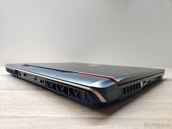 4K 16" UHD_MSI RAIDER GE68HX_i9-13950HX_32GB_RTX 4070 8GB - 17