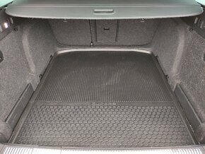 Škoda Superb III DSG SPORTLINE ACC DCC COLUMBUS TAŽNÉ - 17