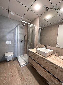 Prodej novostavby luxusního apartmánu 3+kk s výhledem na moř - 17