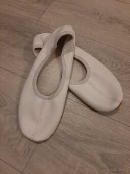 Boty různé velikosti - 17