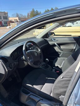 Škoda Octavia 1.6 Mpi 75kw LPG odpočet DPH - 17