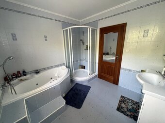 Prodej RD (4+1/3kk), bazén, 1 306m2 pozemek, Zaječice u Chru - 17
