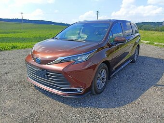 Toyota Sienna XLE 2,5hybrid AWD 2021 nový model - 17