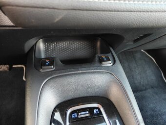 Toyota Corolla 1.8 hybrid TS - 17