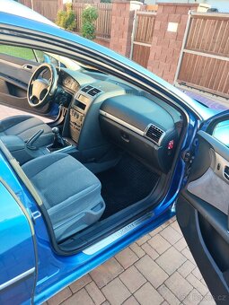 Peugeot 407 SW - 2.0 HDI 100 KW - veterán s duší i historií - 17