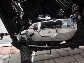 Kawasaki VN 800 - 17