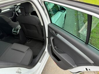 Škoda Superb 3 kombi r.v. 2022 dsg 2.0TDi 110kw panorama - 17