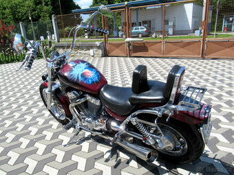 Suzuki VS 1400 Intruder - 17
