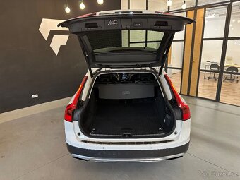 VOLVO V90 D4 AWD 2.0 140KW CROSS COUNTRY 9/2018 MOMENTUM - 17