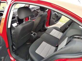 Škoda Octavia II 1,6MPi,spolehlivý osmiventil - 17