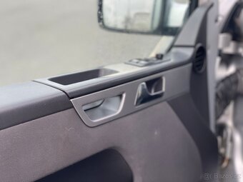 Volkswagen Multivan 2.5TDi 7 míst - na splátky pro všechny - 17