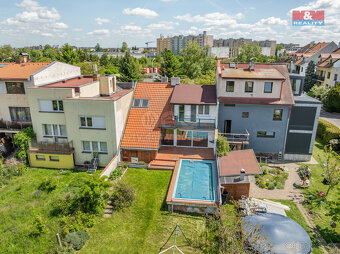 Prodej rodinného domu, 199 m², Praha, ul. Lojovická - 17