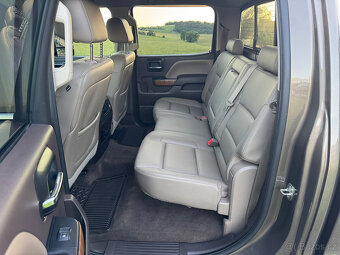 GMC SIERRA K1500 SLT CREWCAB - 5.3 V8 4x4 360HP - KŮŽE - 17