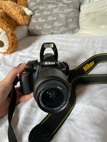 Nikon D3100 + příslušenství - 17